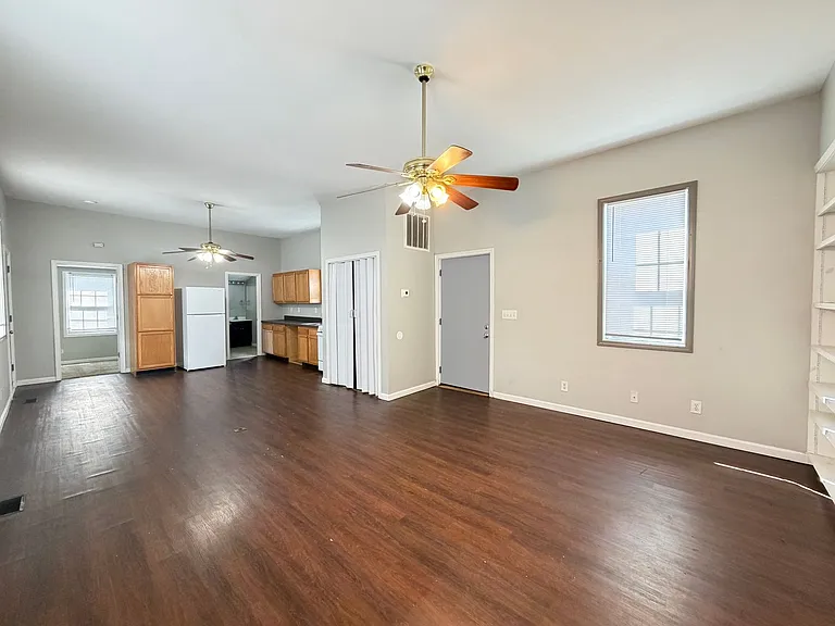 3107 Montana Ave — Photo 5