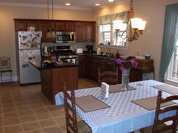 Kitchen/Dining
