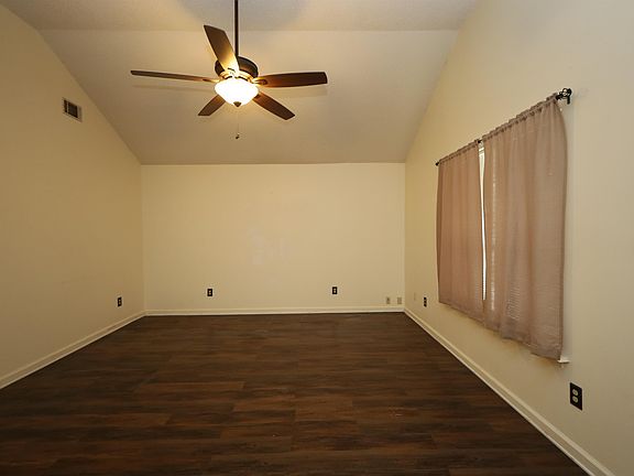 5th image of 4023 Landeau Cir