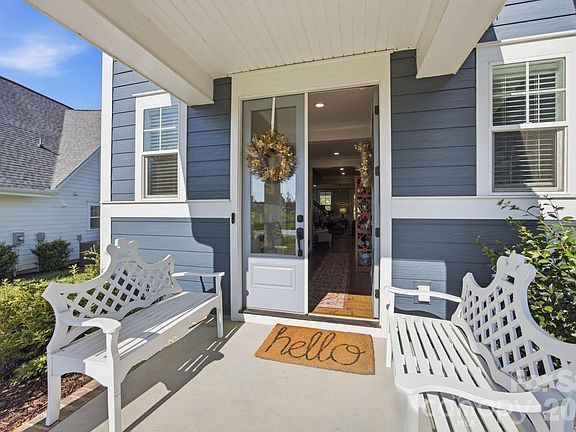 5th image of 104 Sisters Cove Ct