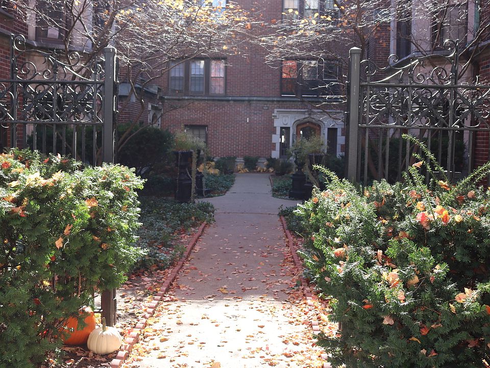 1st image of 1103 W Holley Ct #203