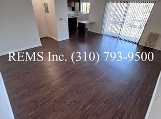 860 W 165th Pl APT 102, Gardena, CA 90247