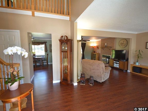 2nd image of 3216 Mountaire Dr