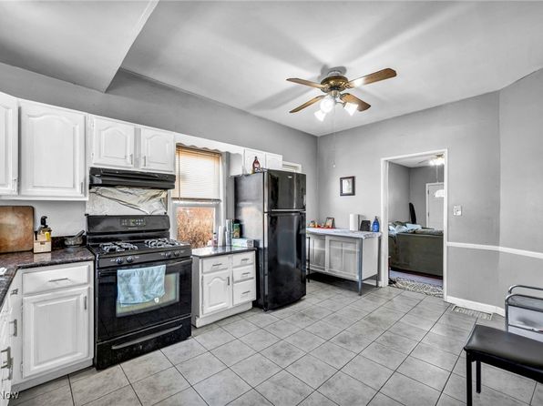 1314 Cove Ave, Lakewood, OH 44107