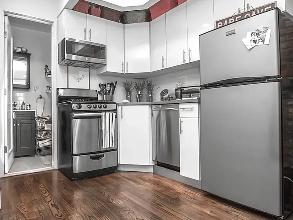 2nd image of 175 Ludlow St APT 7