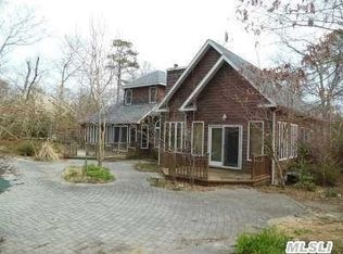 11 Realnautic Ct, Hampton Bays, NY 11946