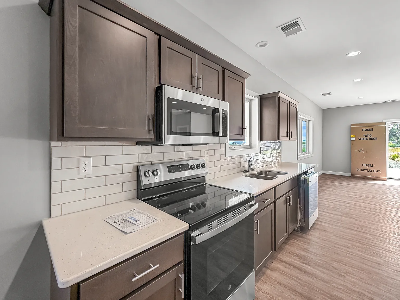3 bed, $2,500 — Photo 4