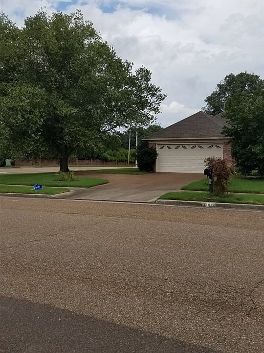 2nd image of 6532 Baird Ln