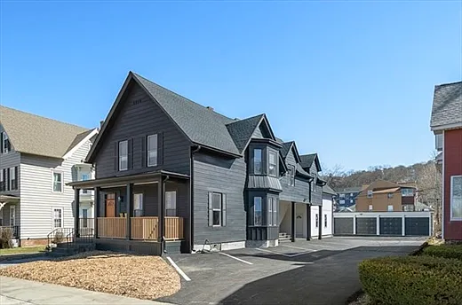 2 bed, $3,000 — Photo 1