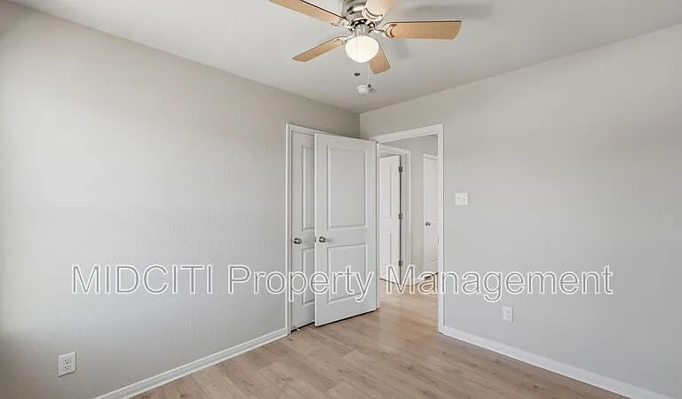 7210 John Palmer Dr #101 — Photo 24