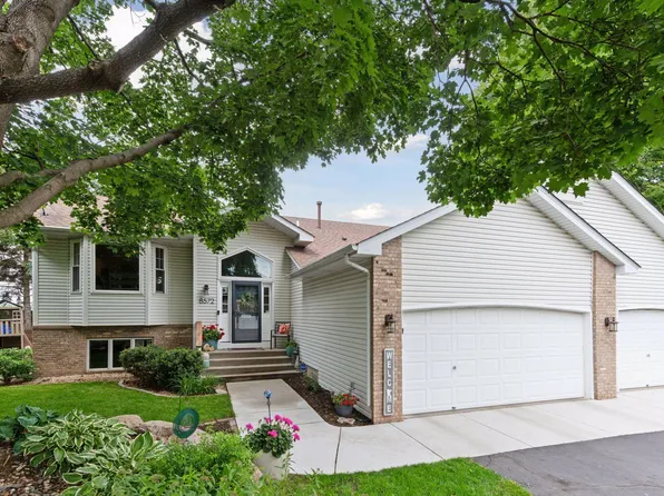 8572 Alisa Ct, Chanhassen, MN 55317