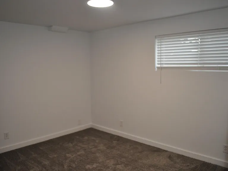 2542 W Robin Rd #B — Photo 11