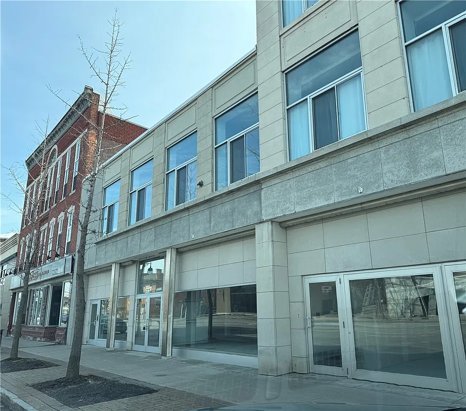 1 bed, 1.0 bath, 790 sqft, $2,100 — Photo 1