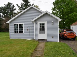818 S Clinton St, Charlotte, MI 48813
