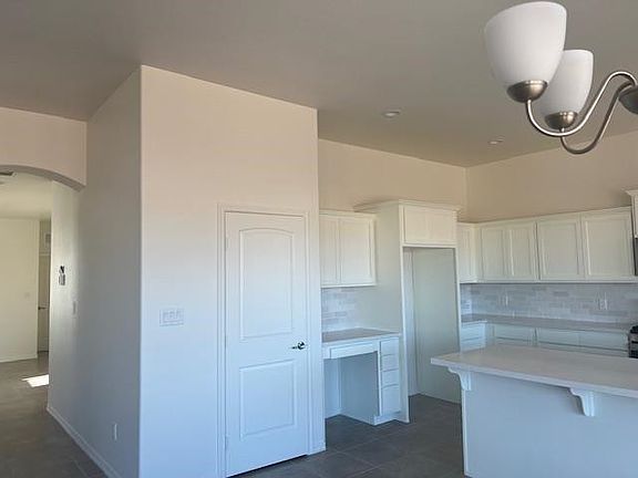 3rd image of 3384 W 37th St