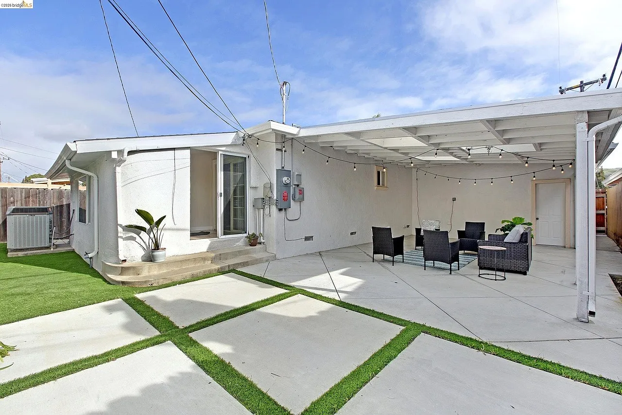5 bed, 1471 sqft, $1,100 — Photo 3