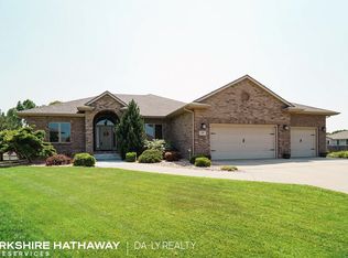 3118 Bison Ct, Grand Island, NE 68803