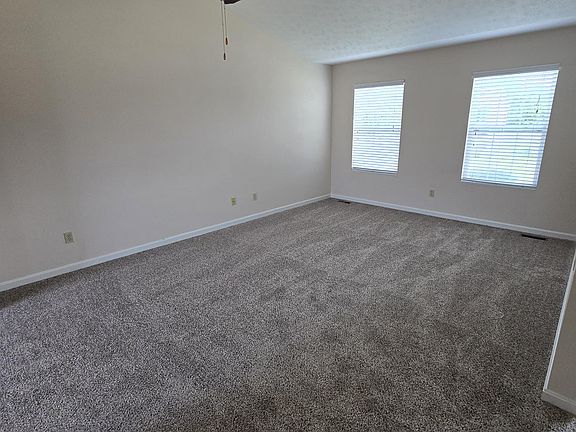 4th image of 1497 Clovernook Dr