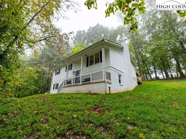 140 Greenbriar Lane, Millers Creek, NC 28651