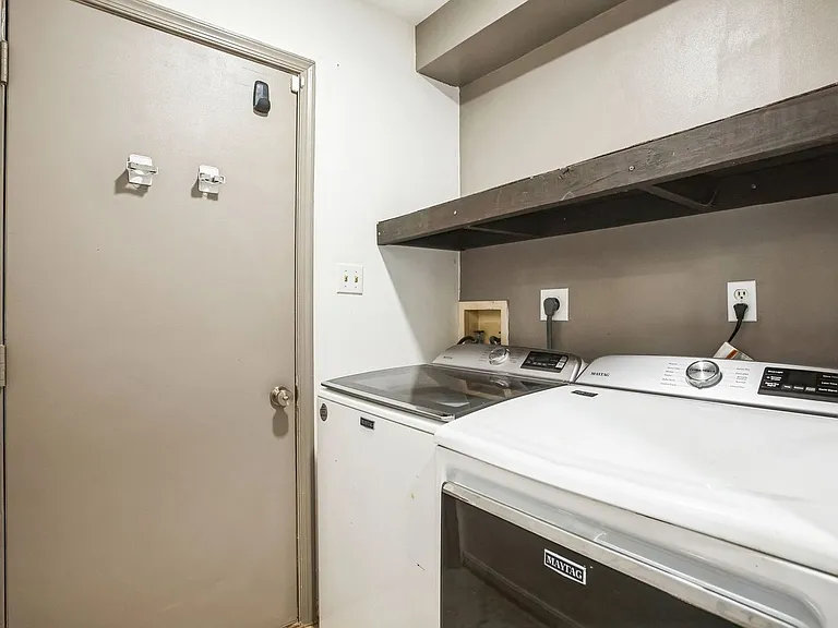 21423 Lee Dr — Photo 14