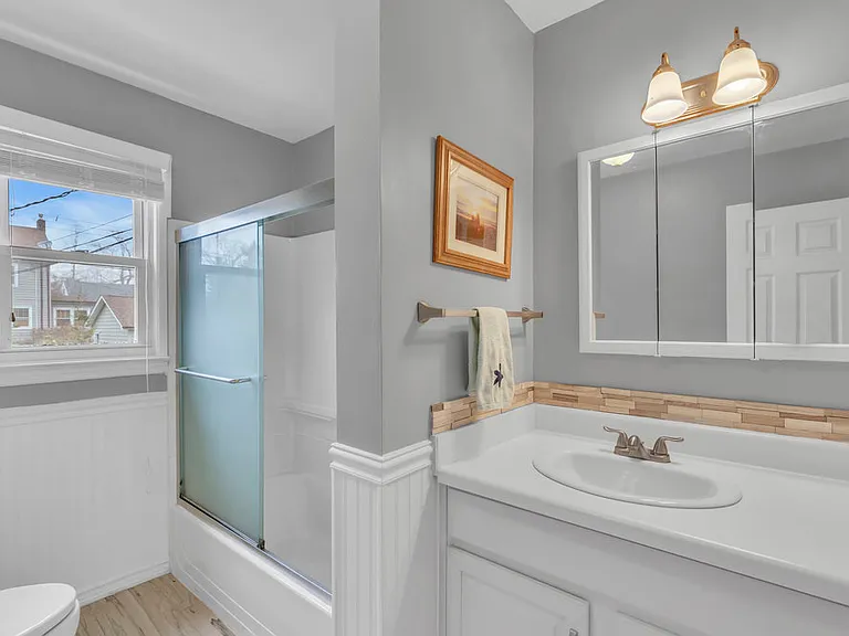 607 Wildwood Rd — Photo 16