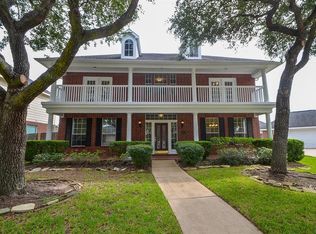 1907 Pepper Tree Ct, Sugar Land, TX 77479