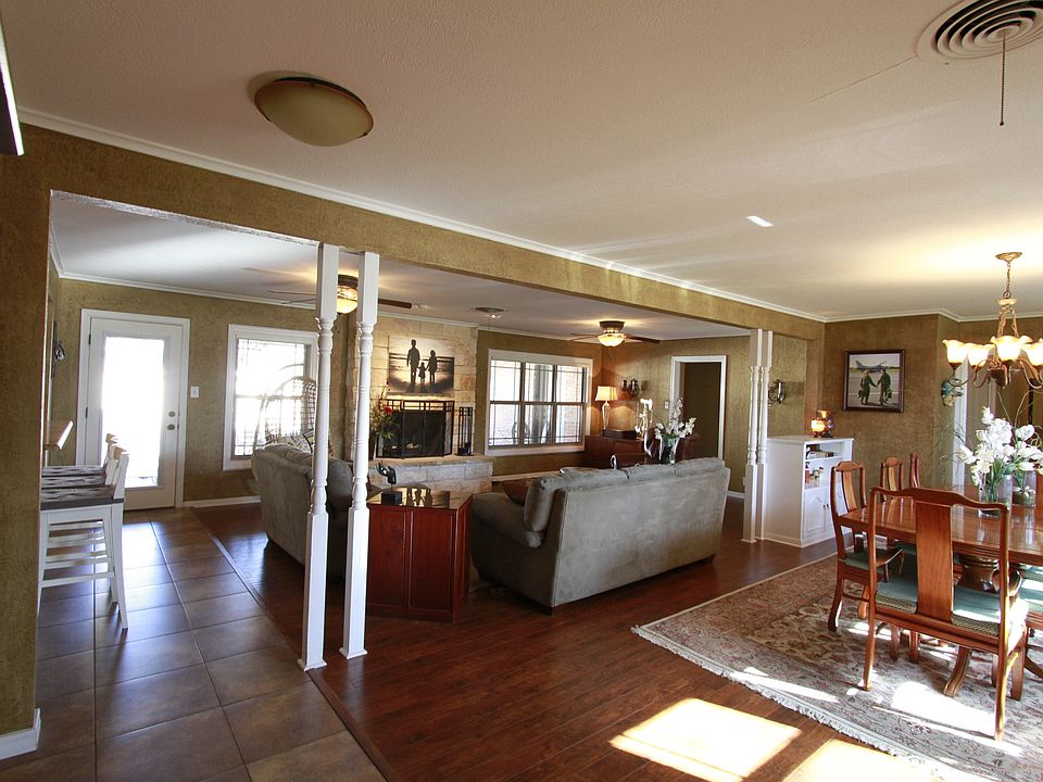 Front entry/dining/living 