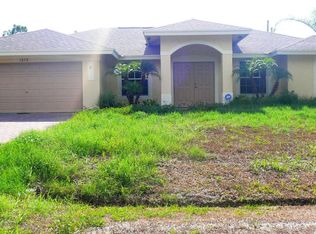 1872 SW Logan St, Port Saint Lucie, FL 34953