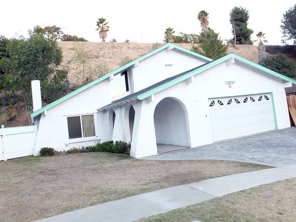 3/4 Frontal View of Home