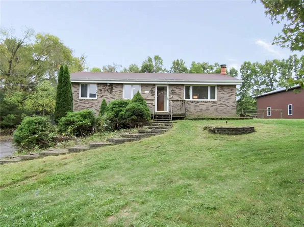 312 Leslie Rd, Valencia, PA 16059