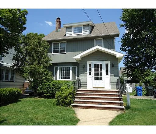 184 Rowland Pl photo 1