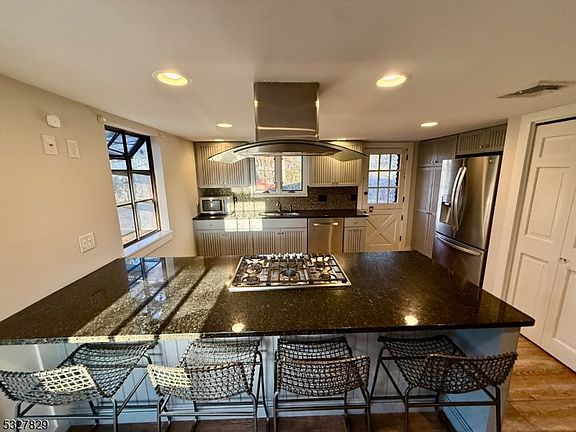 4th image of 971 Pottersville Rd