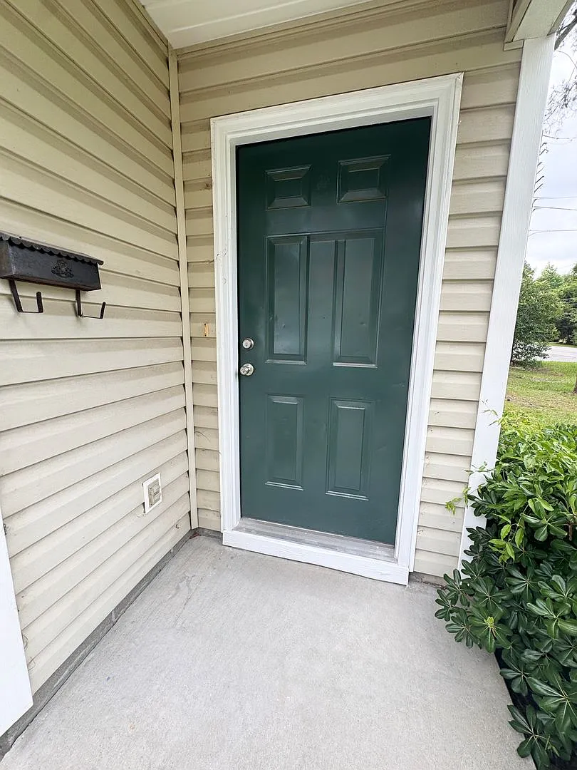 Downtown Conway! 2 Bedroom Townhome - Walk To Downtown — Photo 3