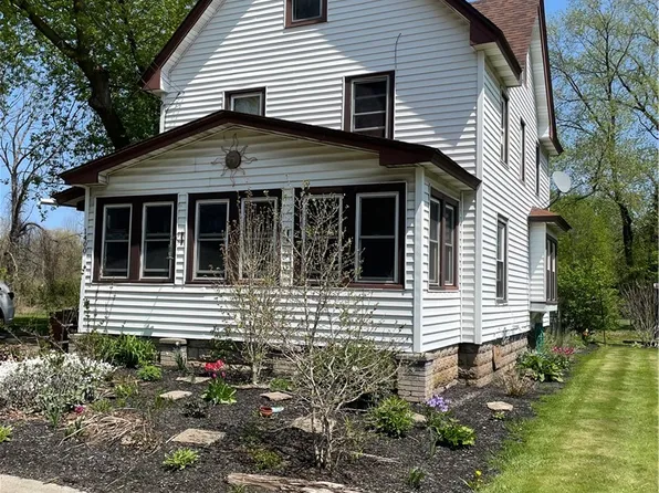 1400 Lake Rd, Hamlin, NY 14464