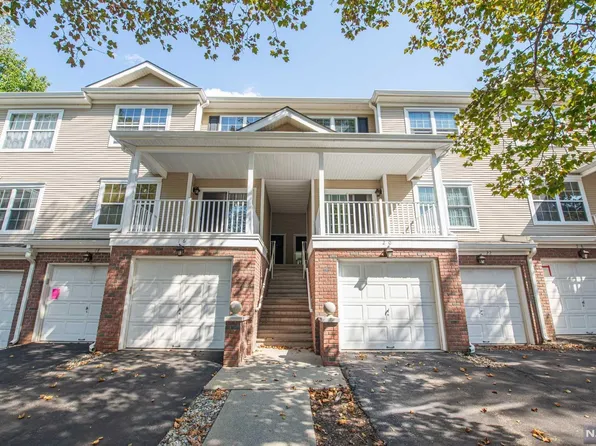 22 Carter Rd, Wanaque, NJ 07465