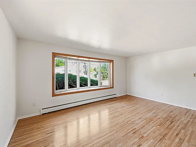 3290 Ward Rd — Photo 10
