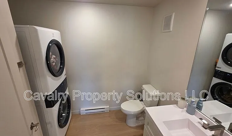 1221 Commonwealth Ave #207 — Photo 8