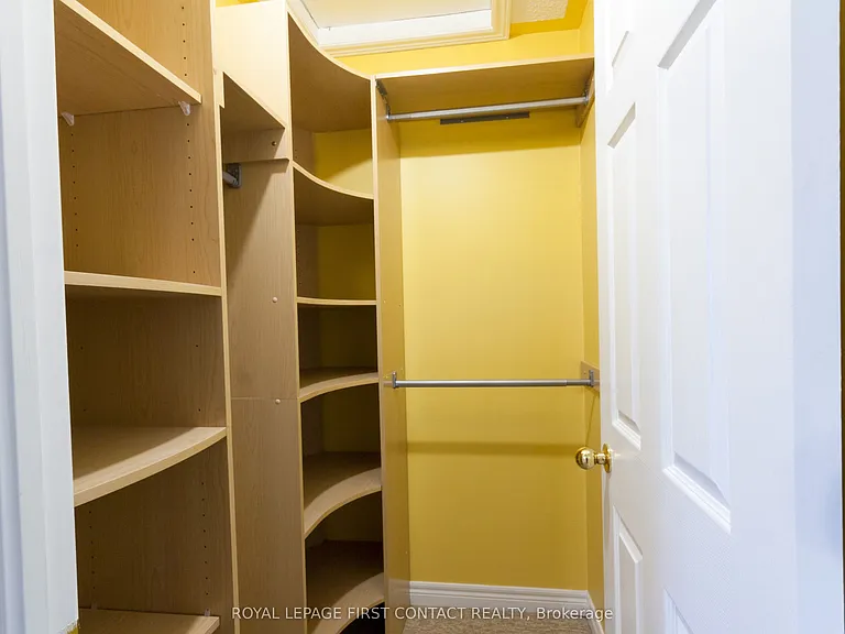 238 Wessenger Dr #UPPER — Photo 11