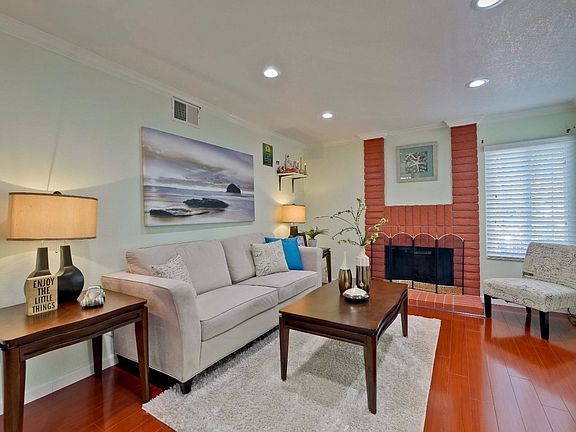 4th image of 1942 Edgestone Cir