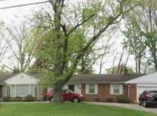 25475 Strawberry Ln, Southfield, MI 48033