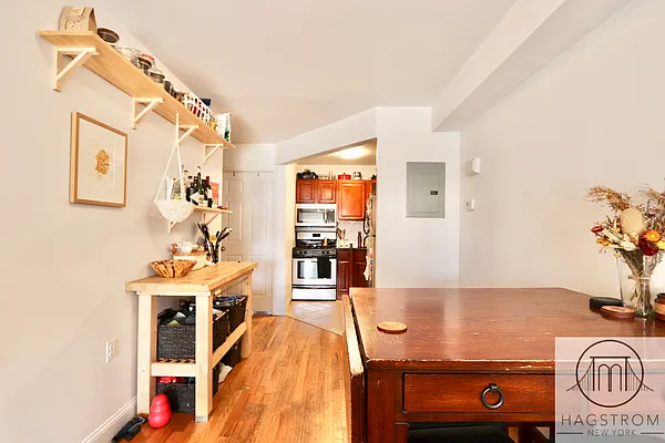 Rented by Hagstrom Management Inc | media 16