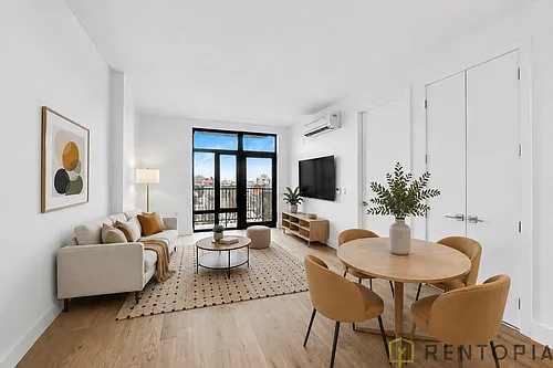 597 Grand St #920 Photo 1