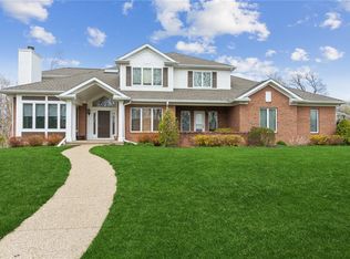 3004 Cedar Ridge Dr NE, Cedar Rapids, IA 52402