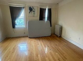 42-34 77th St #3, Elmhurst, NY 11373