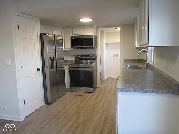 3rd image of 4232 W 450 N