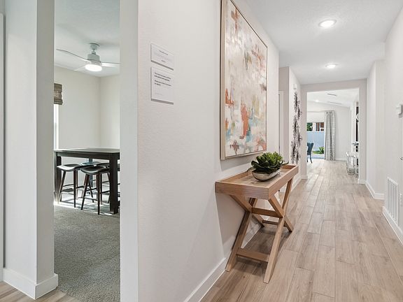 Foyer with access to Extra Suite Plus