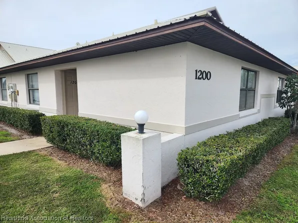 1200 Villaway W, Sebring, FL 33876