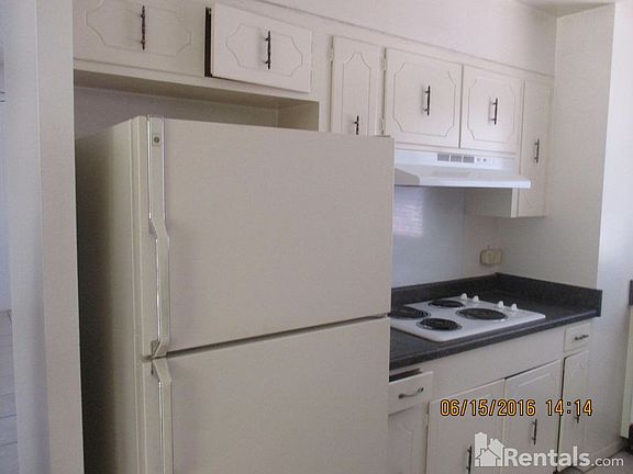 4th image of 6501 Escondido Dr #Ab