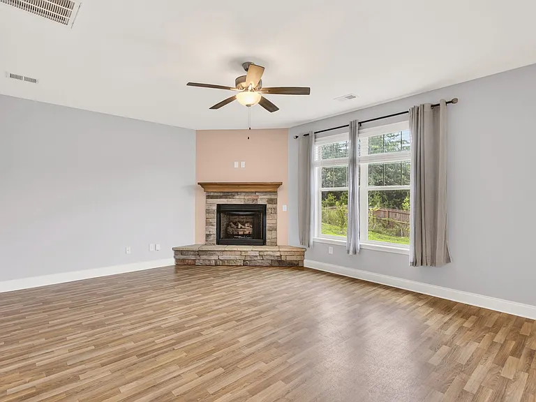793 Silver Pines Ln — Photo 21