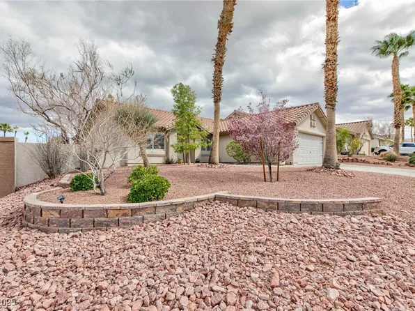 802 Blue Springs Dr, Henderson, NV 89002